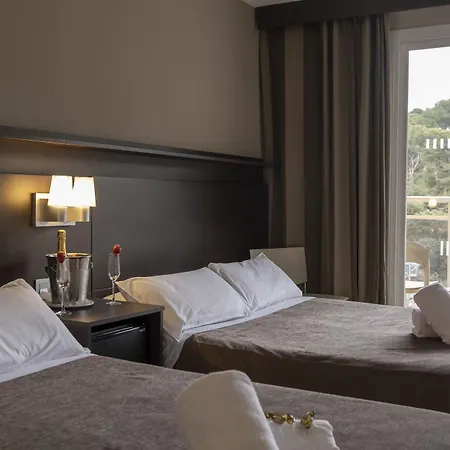 Rosamar Garden 4*