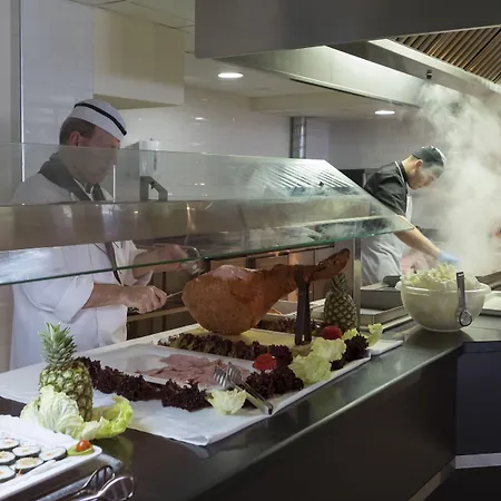 Rosamar Garden 4* מלון 4*