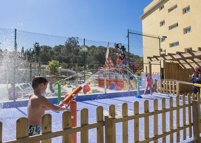 Hotel Rosamar Garden 4*